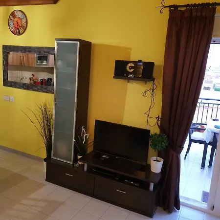 아파트 Casa Yucca With Heated Pool, Only 150 Meters To The Beach, Terrace, Wifi, Sat-tv